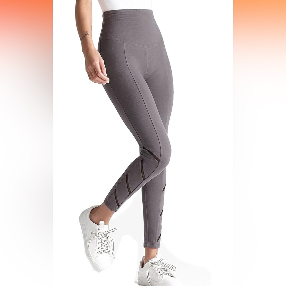 NWT Yummie leggings size S